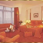 Mondial Am Kurfuerstendamm 4*