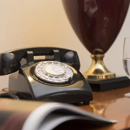 Mondial Am Kurfuerstendamm Hotell 4*