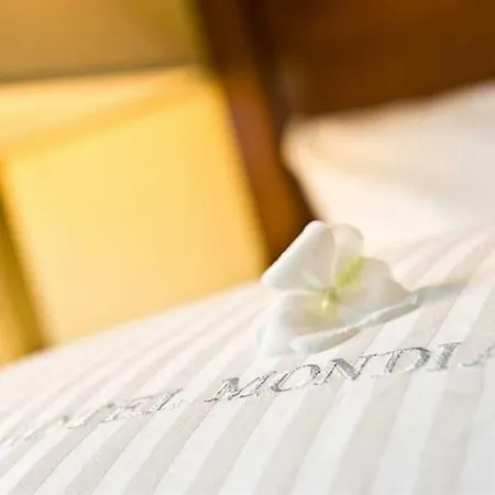 Mondial Am Kurfuerstendamm Hotell 4*