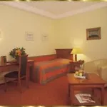 Отель Mondial Am Kurfuerstendamm