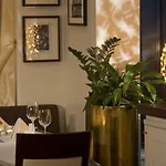 Отель Mondial Am Kurfuerstendamm