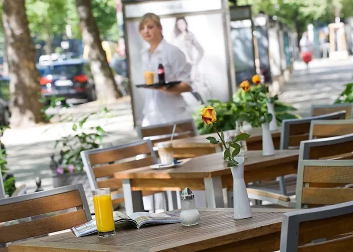 Hotel Mondial Am Kurfuerstendamm 4*