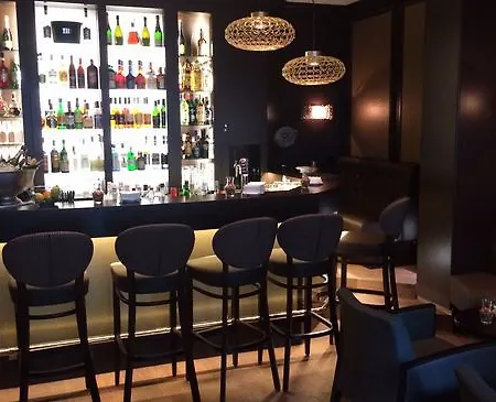 Ξενοδοχείο Mondial Am Kurfuerstendamm 4*